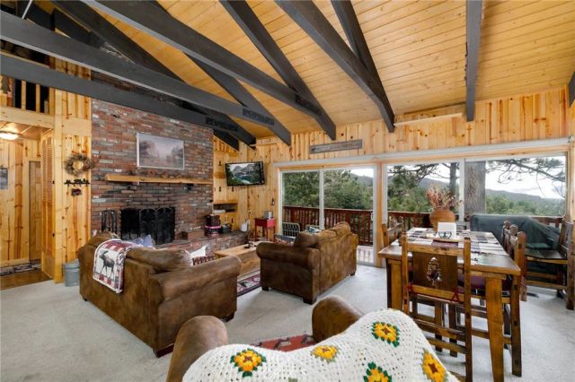 43897 Yosemite Drive, Big Bear Lake, CA 92315