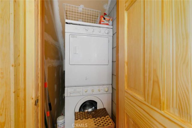 43897 Yosemite Drive, Big Bear Lake, CA 92315