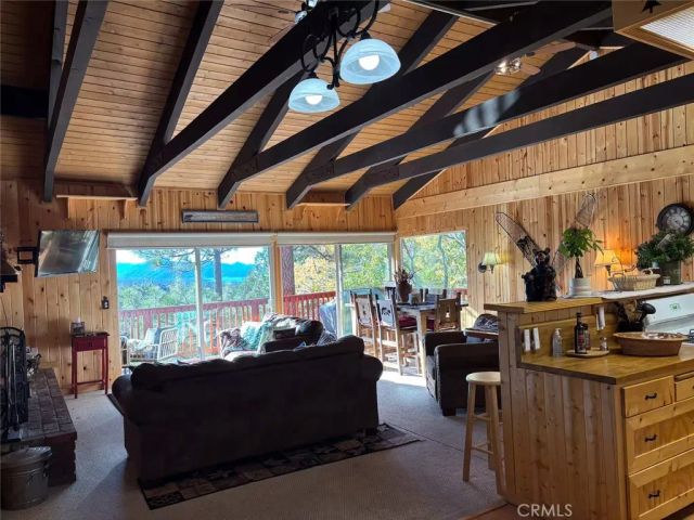 43897 Yosemite Drive, Big Bear Lake, CA 92315