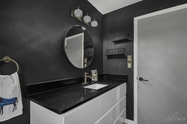 8888 Archer Place, Washington Twp, OH 45458