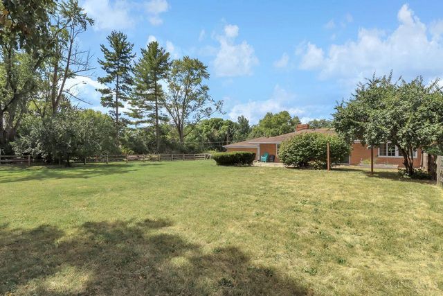 8888 Archer Place, Washington Twp, OH 45458