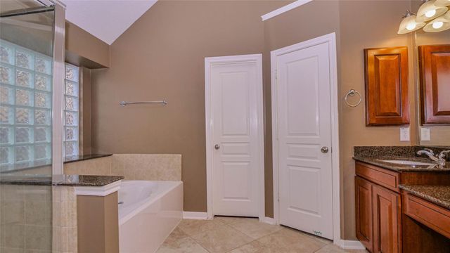 17915 Harbour Bridge Point Drive, Cypress, TX 77429