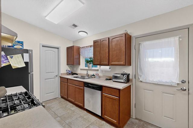 21 Trade Court Court, Edgewood, NM 87015