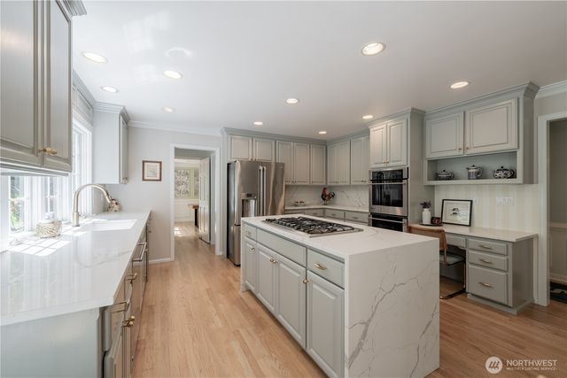 21835 NE 104th Place, Redmond, WA 98053