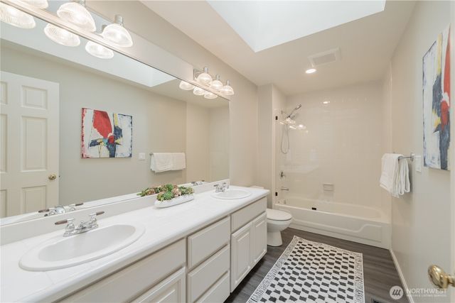 21835 NE 104th Place, Redmond, WA 98053