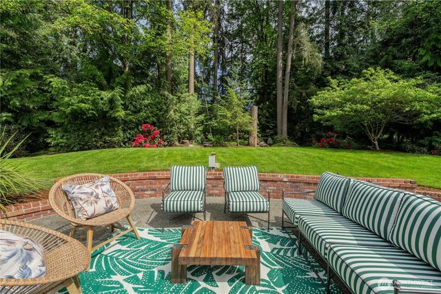 21835 NE 104th Place, Redmond, WA 98053
