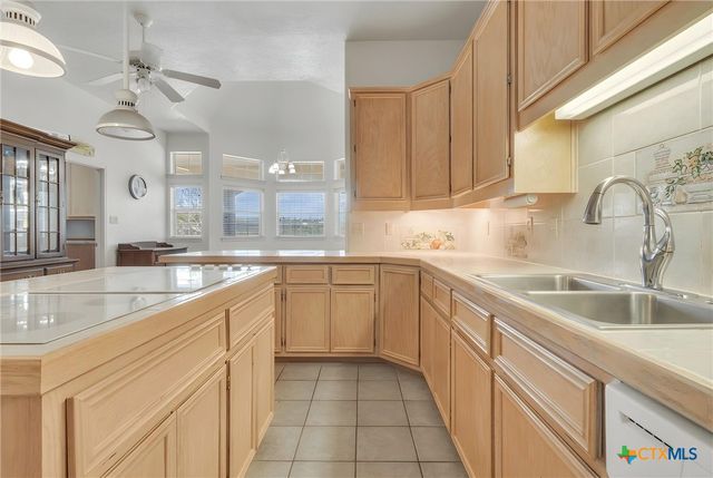 3112 Oakridge Boulevard, Harker Heights, TX 76548