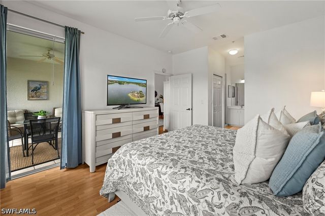 2310 Carrington CT 203, Naples, FL 34109