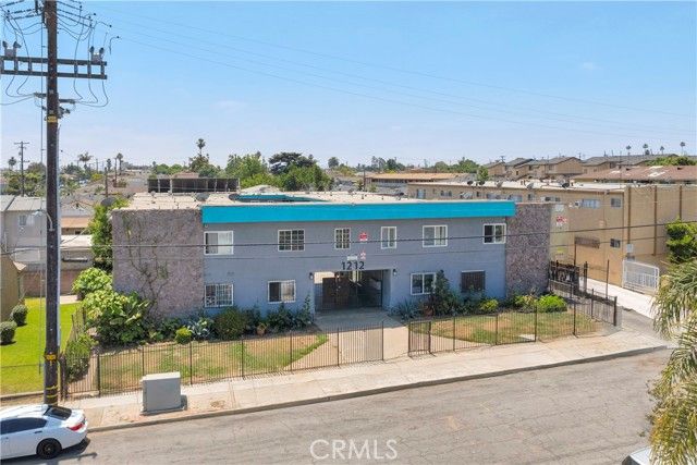 1212 W 107th Street, Los Angeles, CA 90044