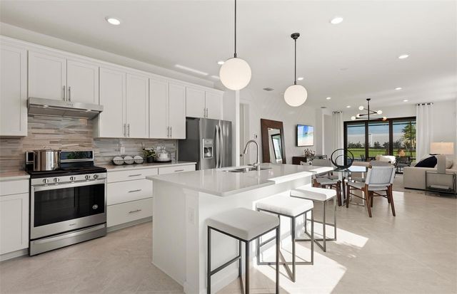 19019 INDIAN ROCK PLACE, Lakewood Ranch, FL 34211