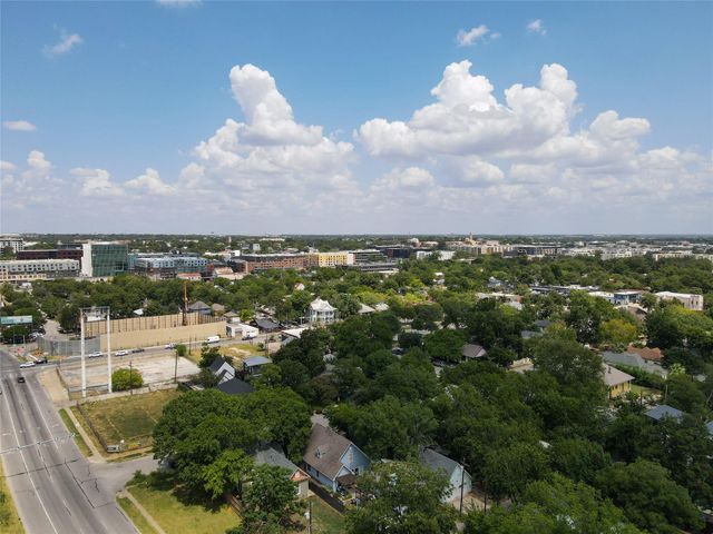 900 Willow ST, Austin, TX 78702