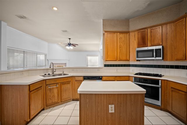 1801 Flatwood Drive, Flower Mound, TX 75028