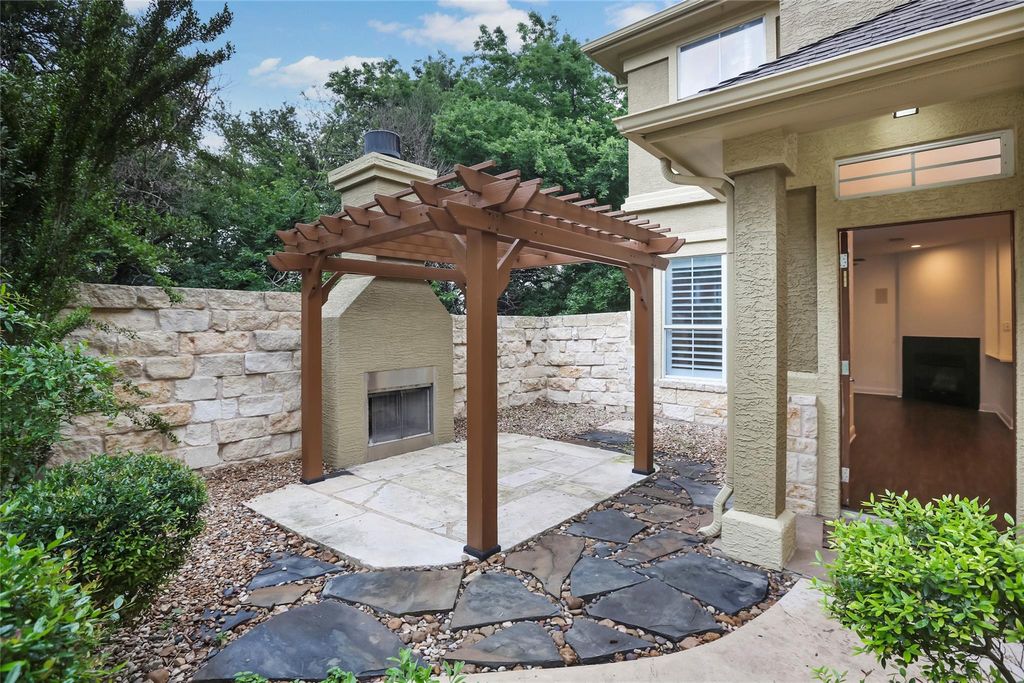 3406 Menchaca RD 19, Austin, TX 78704