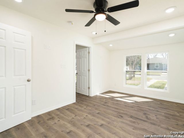 143 Kinder, San Antonio, TX 78212