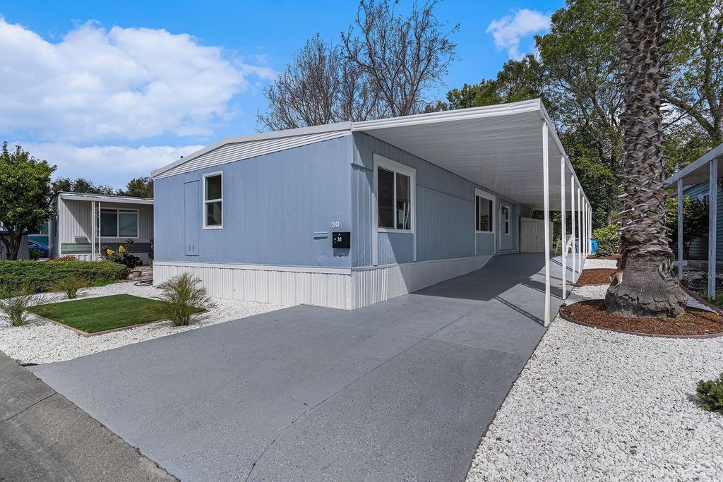 30 Palm dr 30, Union City, CA 94587