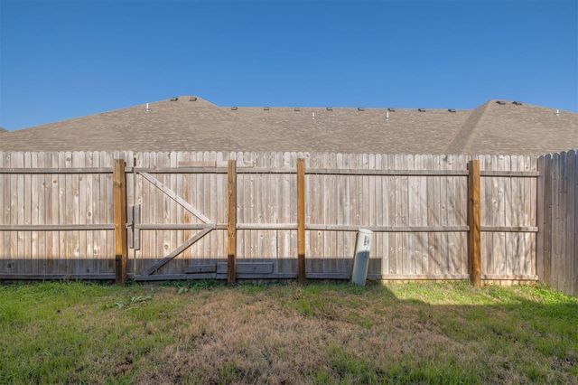 909 SW 92nd Street, Oklahoma City, OK 73139