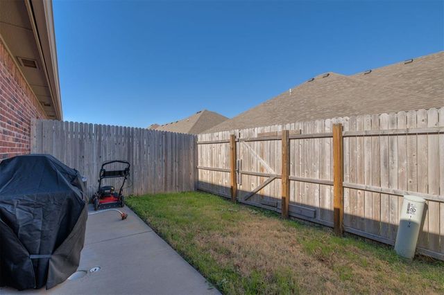 909 SW 92nd Street, Oklahoma City, OK 73139