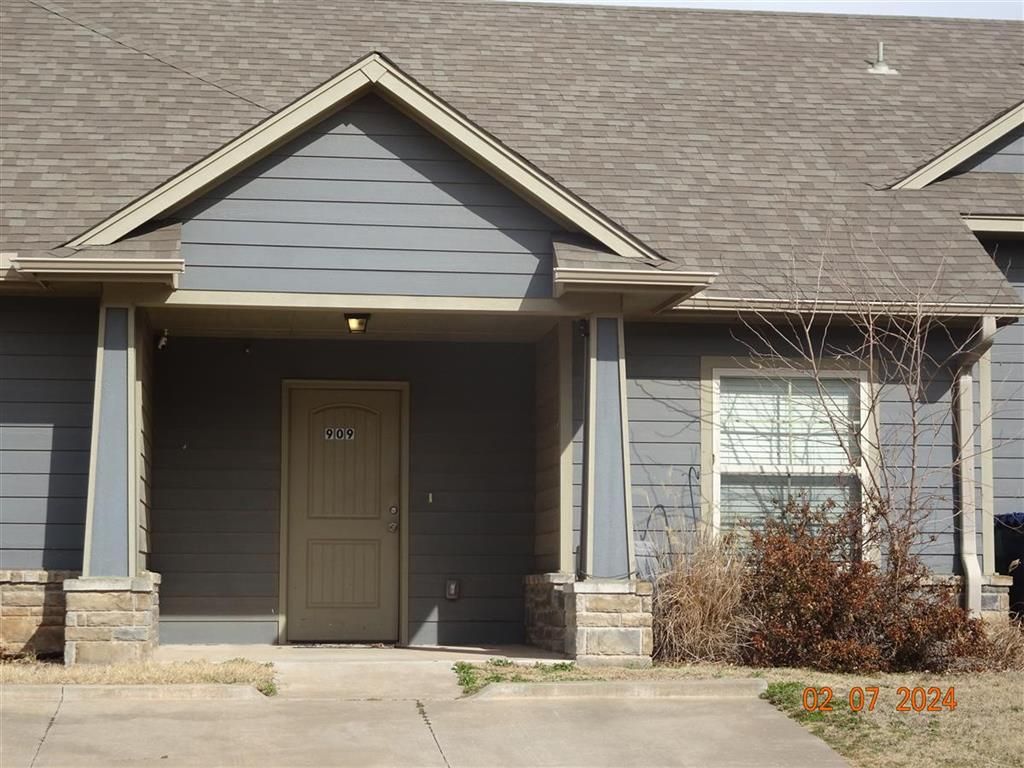 909 SW 92nd Street, Oklahoma City, OK 73139