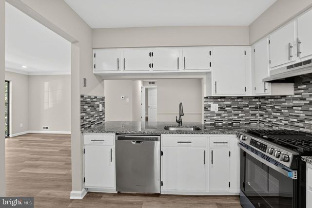 707-A SEDGEFIELD DR, Mount Laurel, NJ 08054