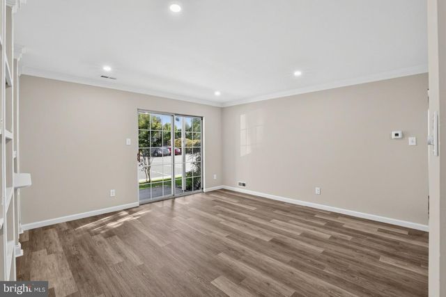 707-A SEDGEFIELD DR, Mount Laurel, NJ 08054