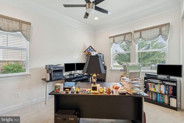 213 GREBE DR, Lake Frederick, VA 22630