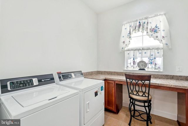 213 GREBE DR, Lake Frederick, VA 22630