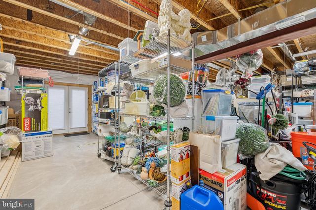 213 GREBE DR, Lake Frederick, VA 22630