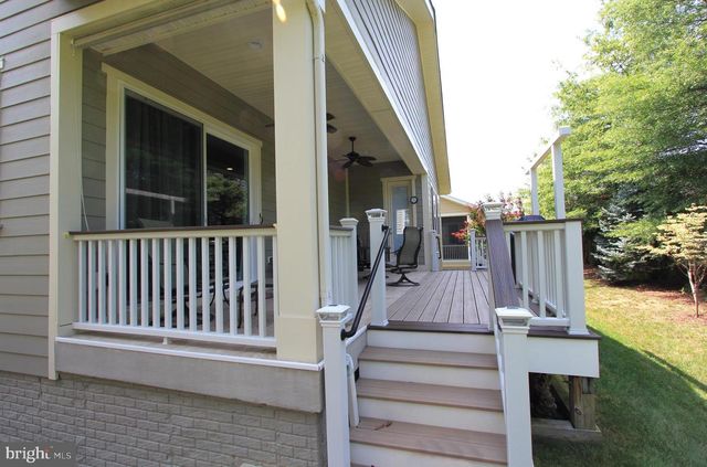 213 GREBE DR, Lake Frederick, VA 22630