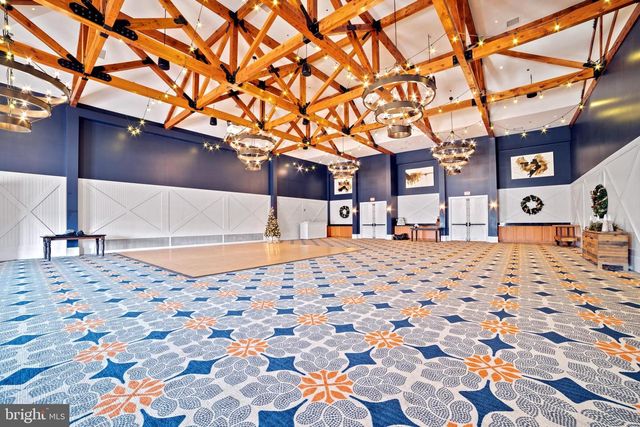 213 GREBE DR, Lake Frederick, VA 22630