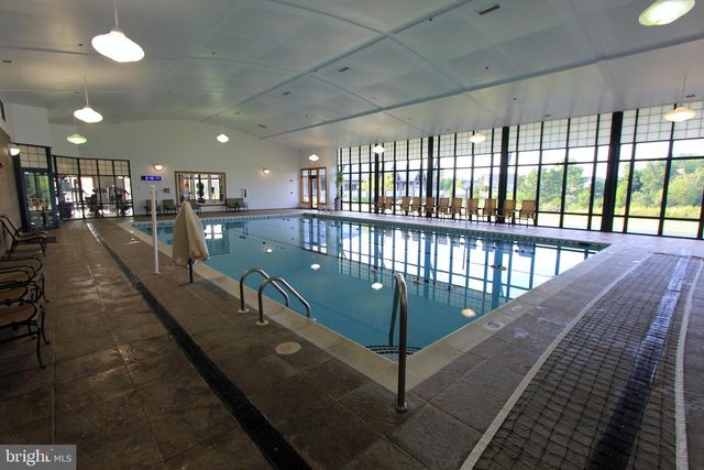 213 GREBE DR, Lake Frederick, VA 22630