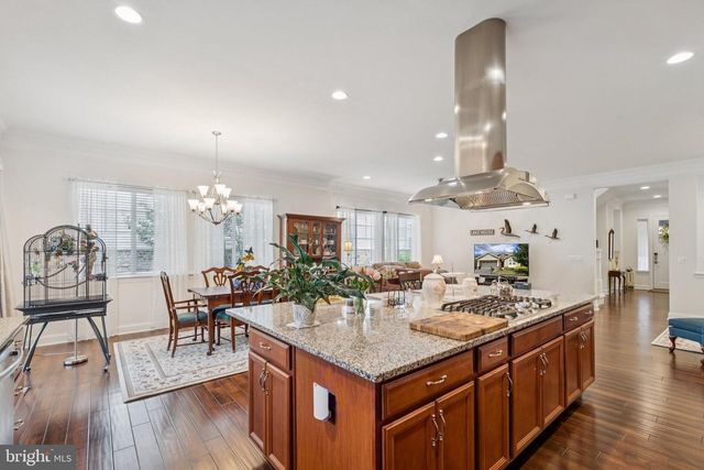 213 GREBE DR, Lake Frederick, VA 22630