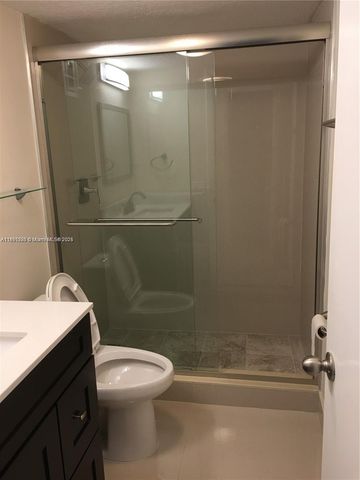10951 N Lakeview Dr 10951, Pembroke Pines, FL 33026