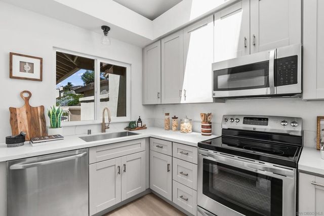 4849 Flying Cloud Way, Carlsbad, CA 92008