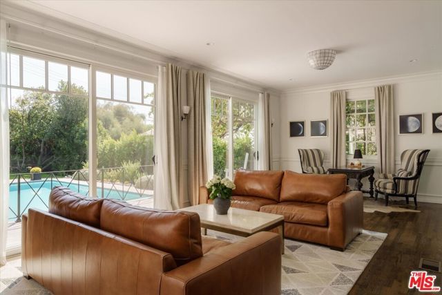 1624 Hillcrest Avenue, Glendale, CA 91202