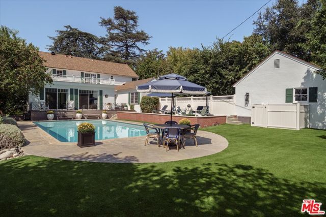 1624 Hillcrest Avenue, Glendale, CA 91202
