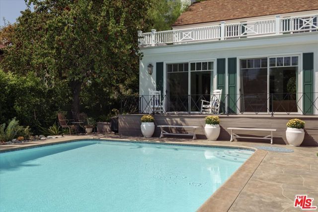 1624 Hillcrest Avenue, Glendale, CA 91202