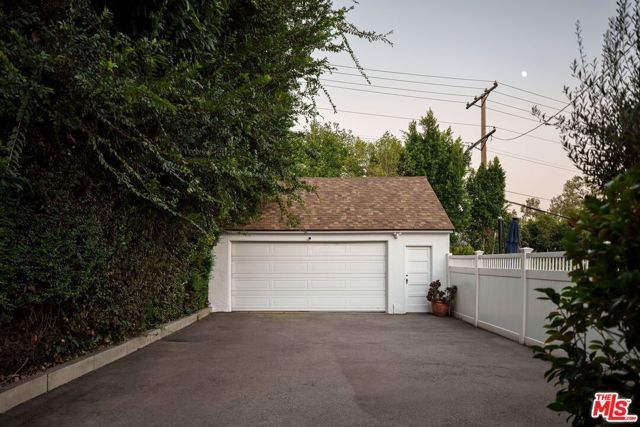1624 Hillcrest Avenue, Glendale, CA 91202