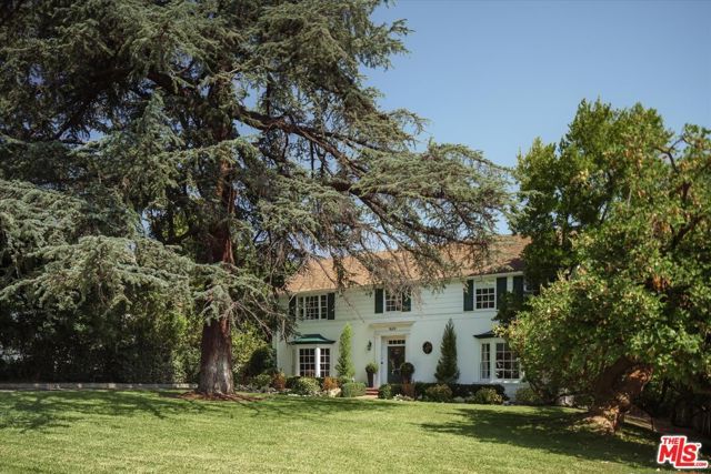1624 Hillcrest Avenue, Glendale, CA 91202