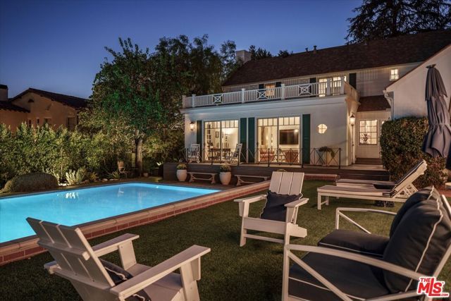 1624 Hillcrest Avenue, Glendale, CA 91202