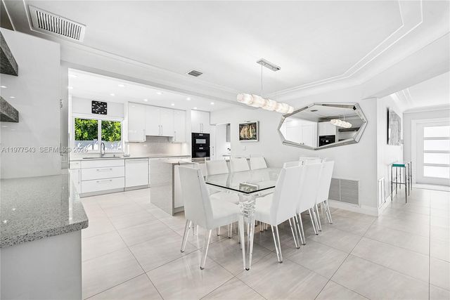 3465 NE 31st Ave, Lighthouse Point, FL 33064