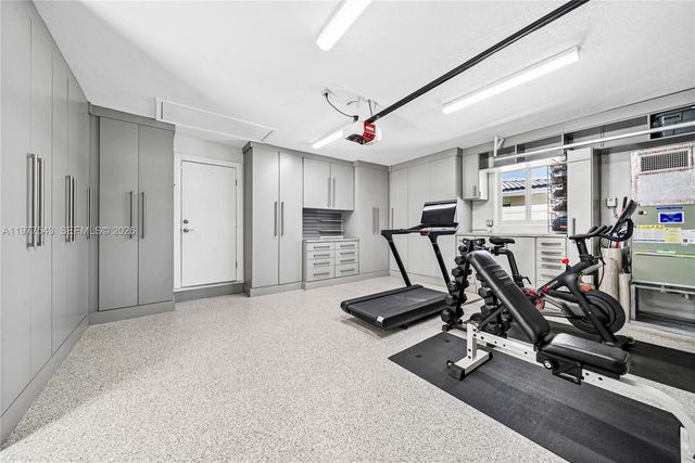 3465 NE 31st Ave, Lighthouse Point, FL 33064