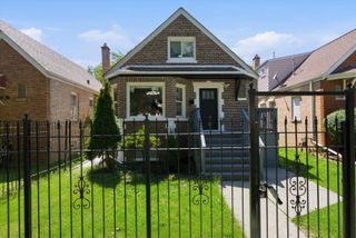 6604 S Rockwell Street, Chicago, IL 60629
