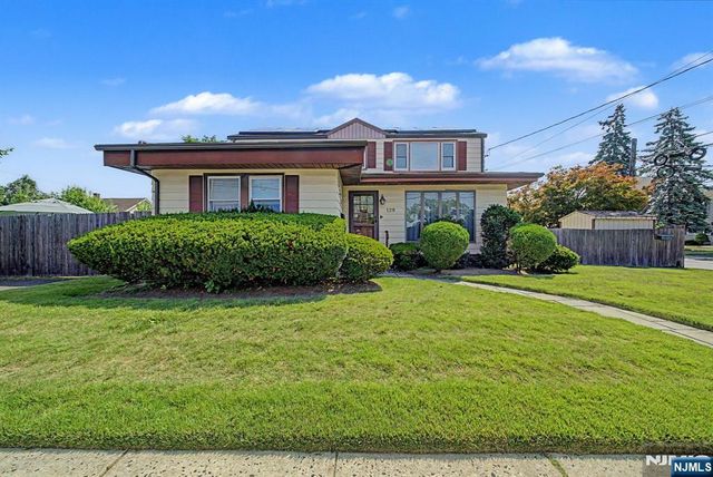 131 18th Avenue, Elmwood Park, NJ 07407