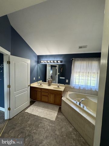 120 KARENLYNN DR, Franklinville, NJ 08322