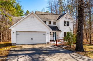 4 Wallingford Court, Moreau, NY 12831