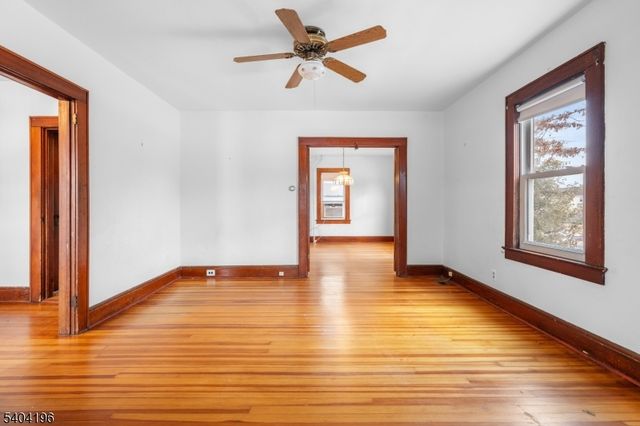 84 2nd Ave, Raritan Boro, NJ 08869