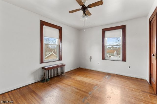 84 2nd Ave, Raritan Boro, NJ 08869