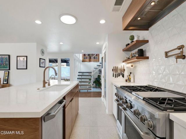 690 Valley Vista Drive, Camarillo, CA 93010