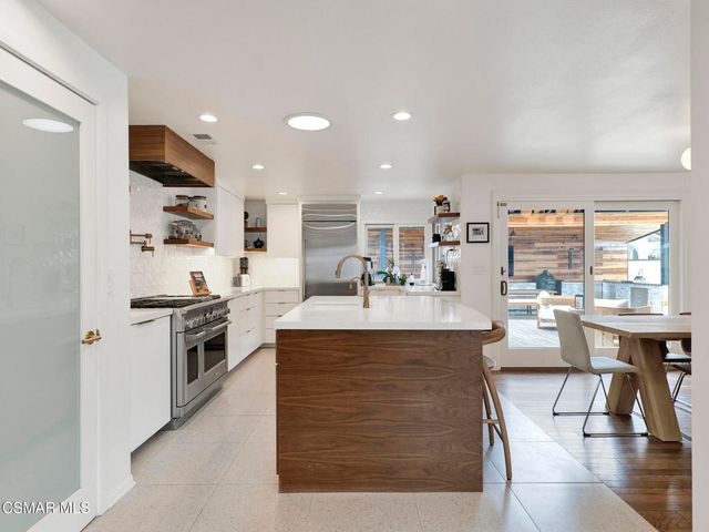 690 Valley Vista Drive, Camarillo, CA 93010