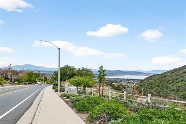 29415 High Ridge, Lake Elsinore, CA 92530